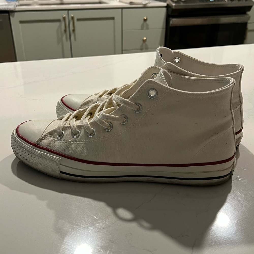 Converse mid cream color men’s size 10.5